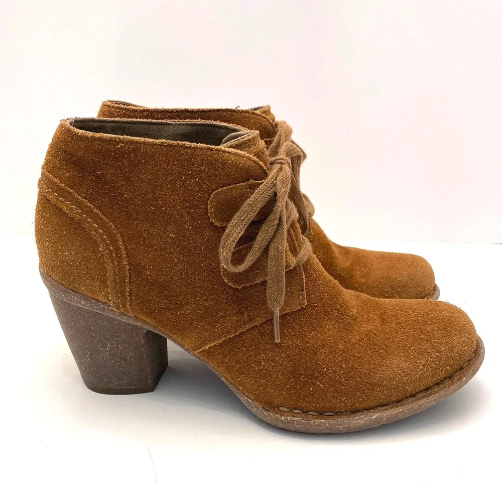 Clarks Artisan Carleta Lyon Suede Womens 8 M‎ Ankle Booties 21621 Brown Shoes
